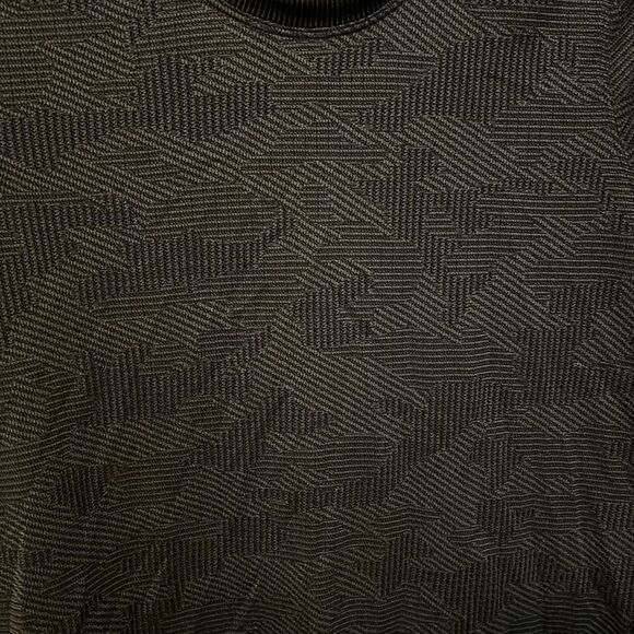 Lululemon Swiftly Breathe Vented Camo Black/Asphalt Gray Size 6 - Picture 2 of 8